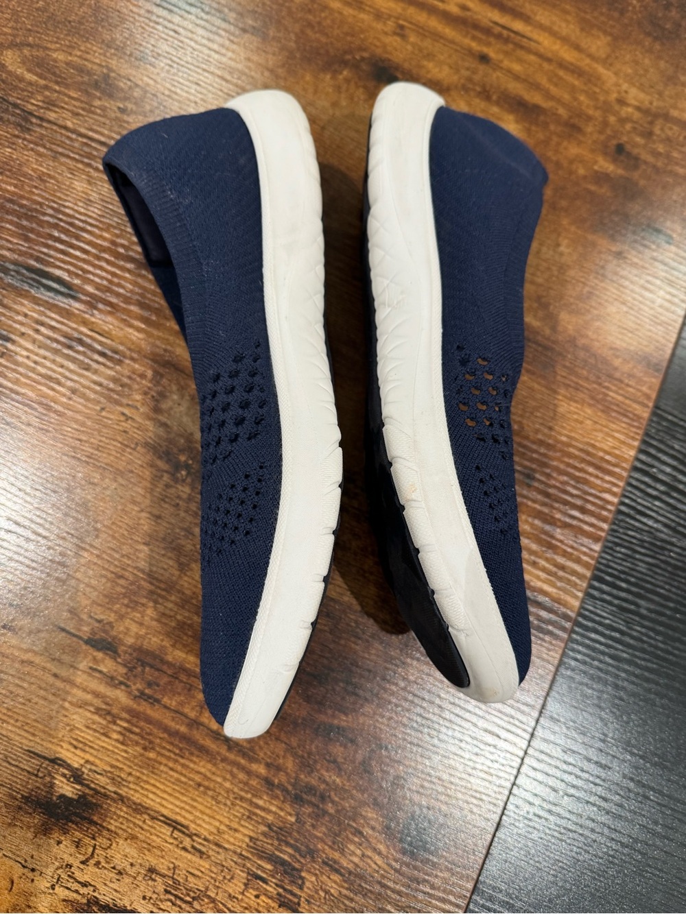Clark’s Women’s Navy Knit Slip-On Walking Shoes - Picture 2 of 8